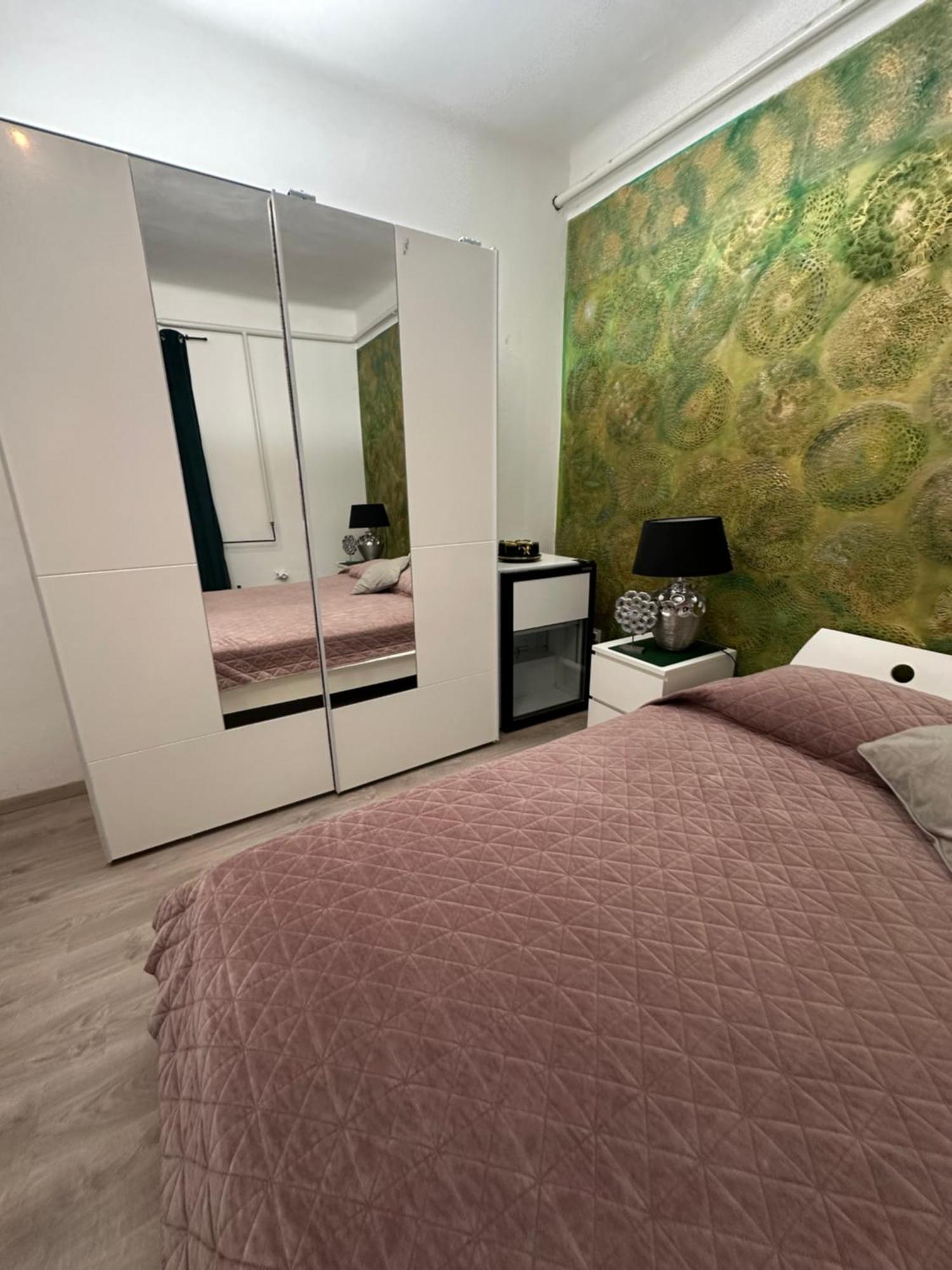 Airport17 B&B Vecsés Eksteriør billede