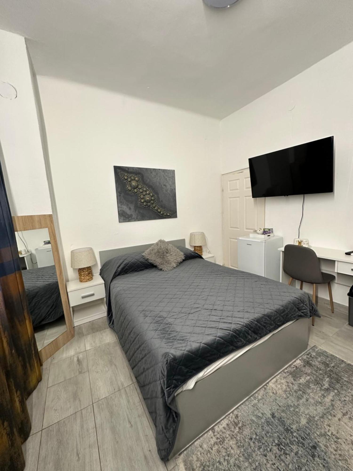 Airport17 B&B Vecsés Eksteriør billede