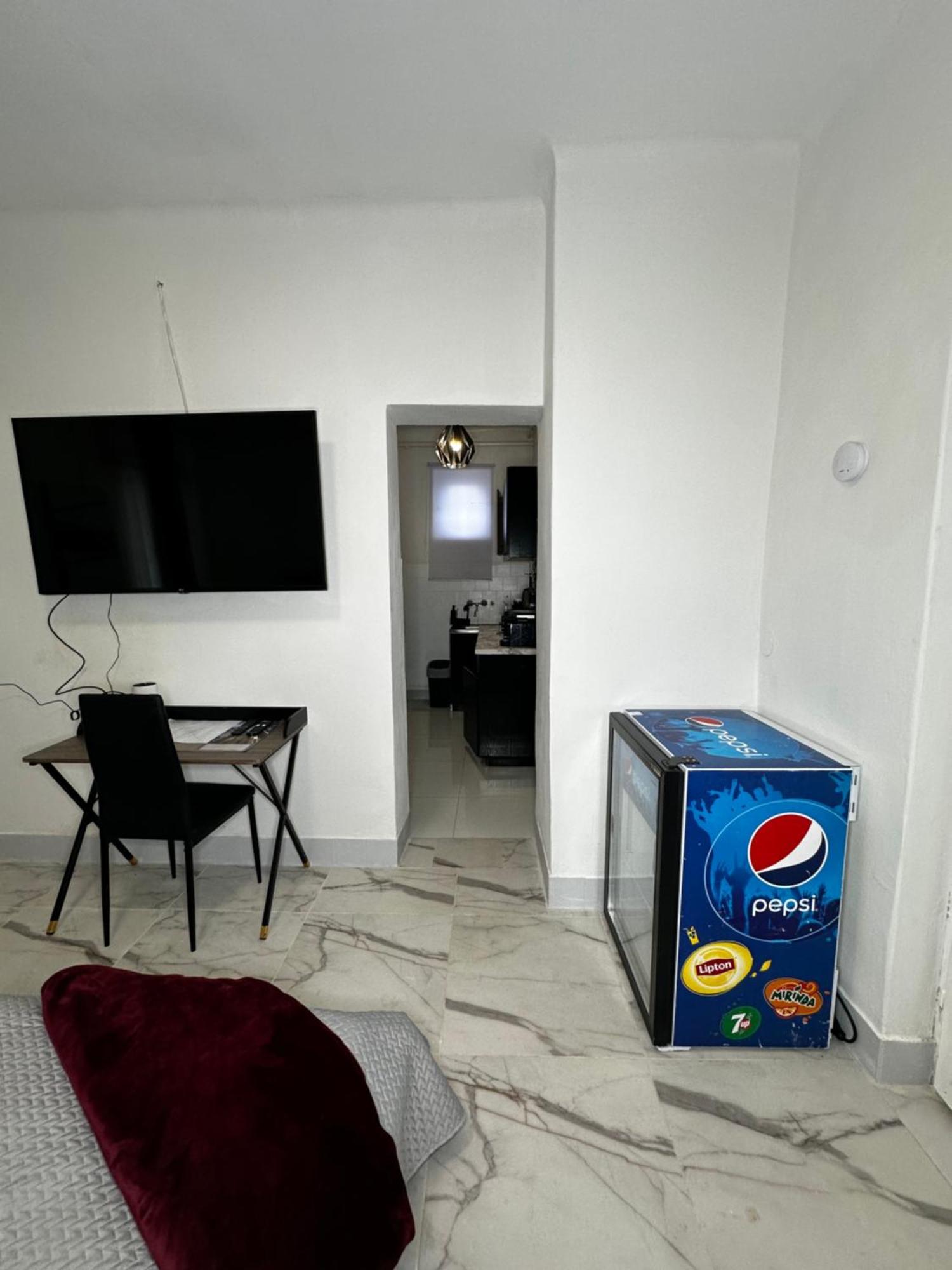 Airport17 B&B Vecsés Eksteriør billede